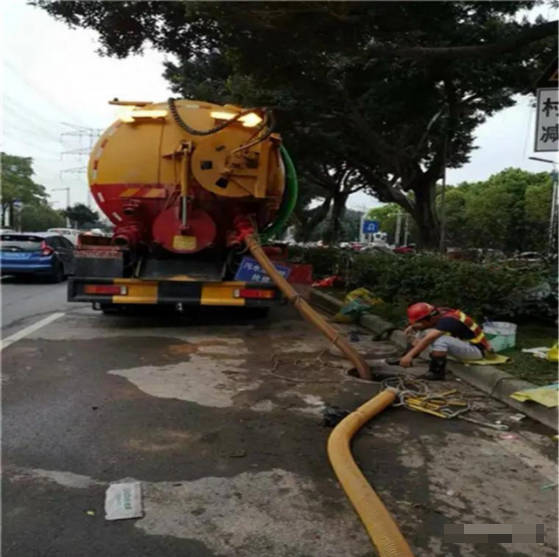 疏通管道. 清理化糞池. 清洗大型抽油煙機. 電焊熱氣割等工